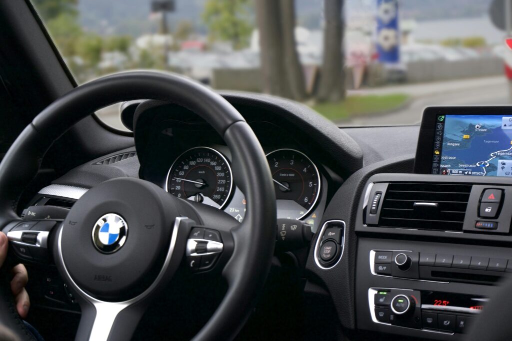 BMW F10 atsiliepimai: dažniausios problemos ir sprendimai.